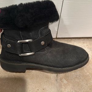 UGGS.  adult size 6. Great condition. Hardly worn.